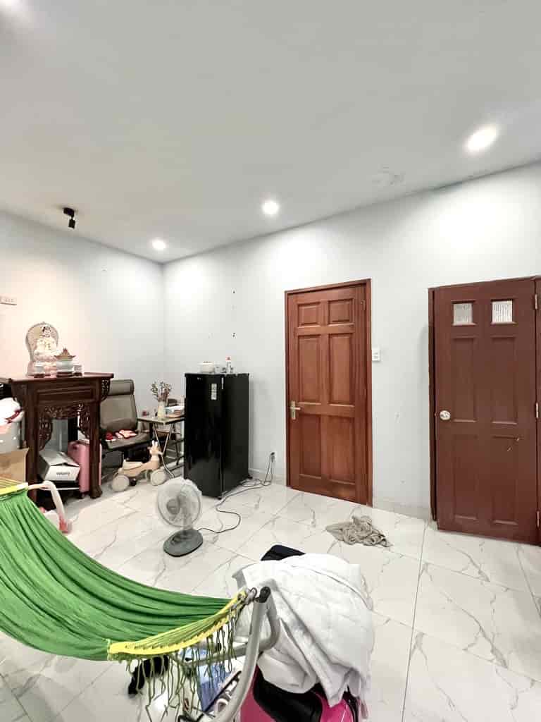 Nhà Nguyễn Đình Chiểu Phú Nhuận, 65m2, 3 tầng btct, ngang 6m, 4pn, giá 7 tỷ 9