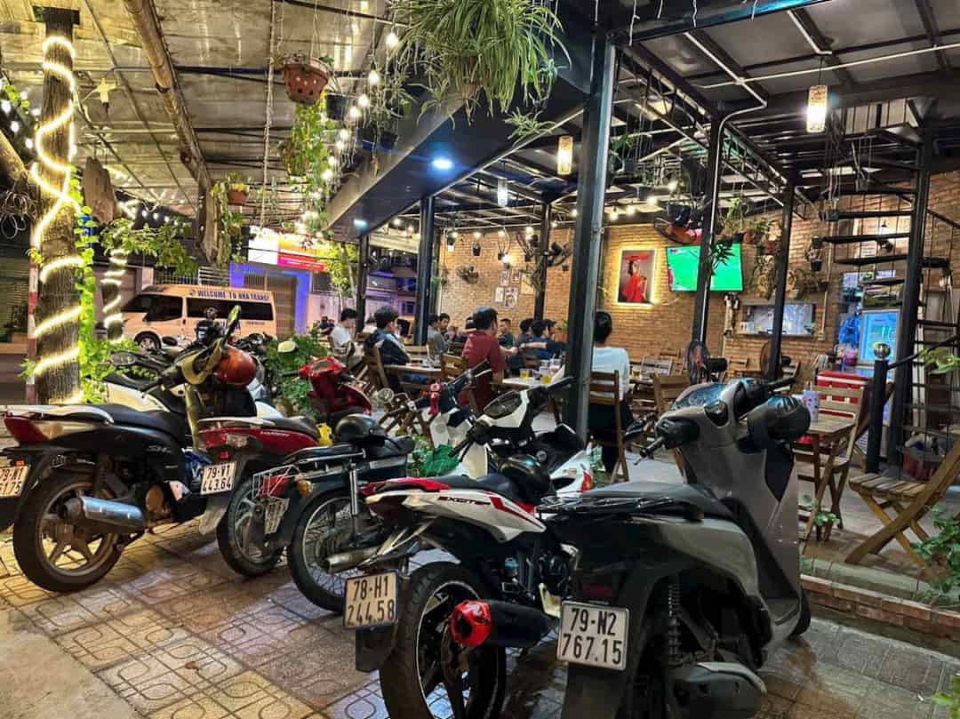 Chính chủ cần sang nhượng quán coffee Lá nằm ngay trung tâm thành phố Nha Trang