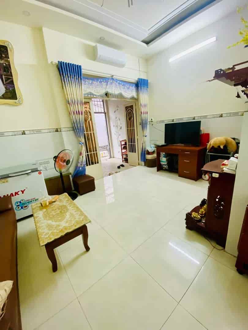 Chạy thận bán nhà 68m2, Đ. Nguyễn Gia Trí, Q. Bình Thạnh, SHR, gần UBND phường 25, giá rẻ 1 tỷ 250tr