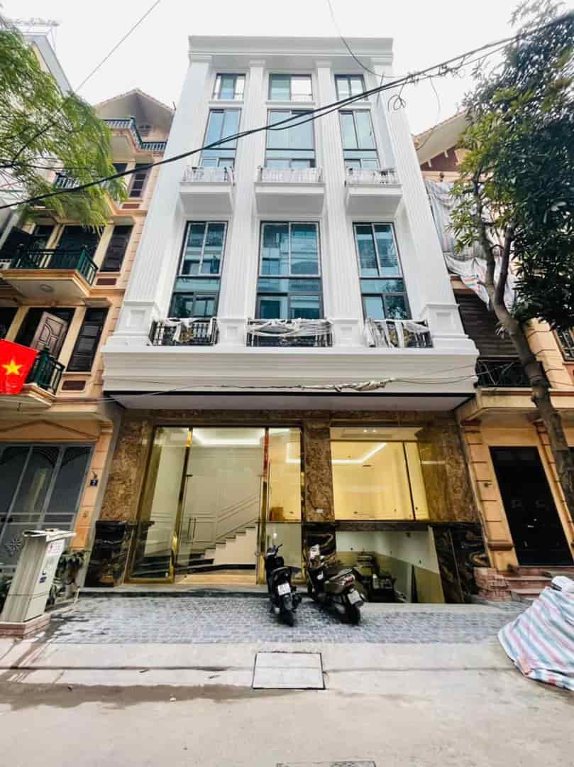 Bán tòa nhà văn phòng Dương Khuê 90m2, 7 tầng, mặt tiền 7.2m giá rao bán 22 tỷ
