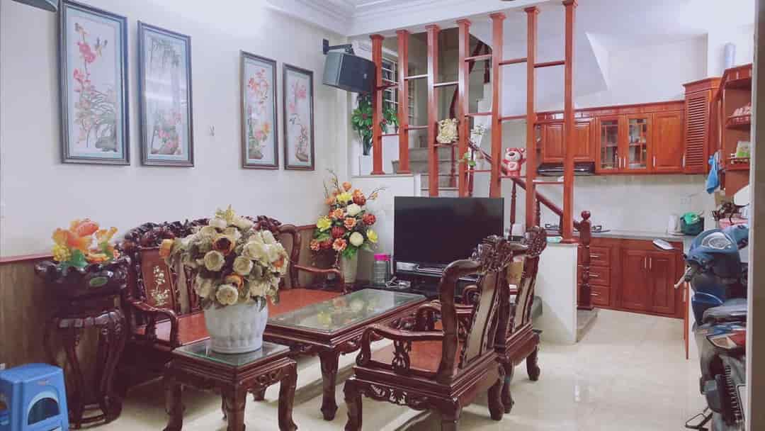 Cho thuê nhà riêng nguyên căn ngõ 393 Trương Định, Hoàng Mai 5 tầng, 30m2, 4 p, 12 triệu