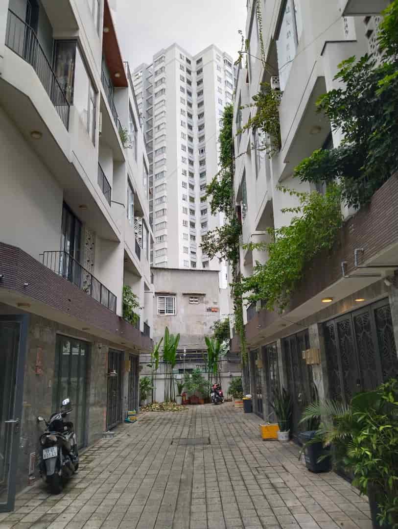Bán nhà phố liền kề, khu NyAh Phú Định Q8, 50m2, 6 tầng, 6.8 tỷ