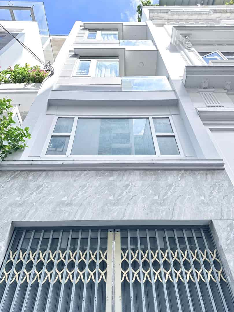 Bán nhà hẻm Nguyễn Trãi, quận 1, kế bên nhà khách Phương Nam, 4 tầng, ô tô đậu trước cửa, gía 13,x tỉ