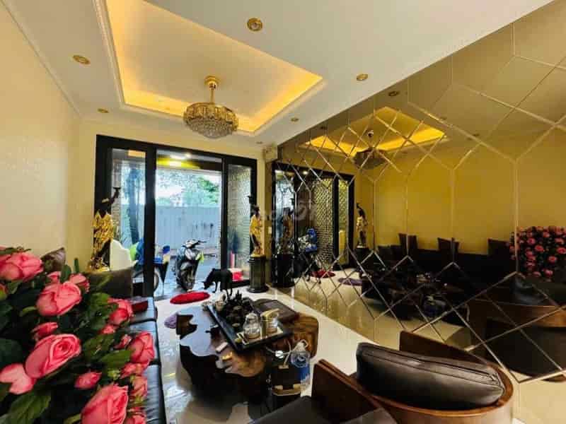 Lakeview Mai Anh Tuấn, mặt phố, kinh doanh đỉnh, thang máy, gần 36 tỷ