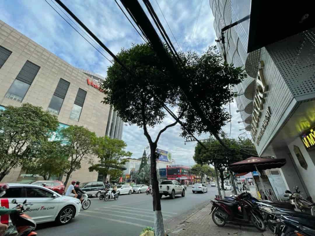 Cho thuê mặt bằng kinh doanh gần Vincom Plaza