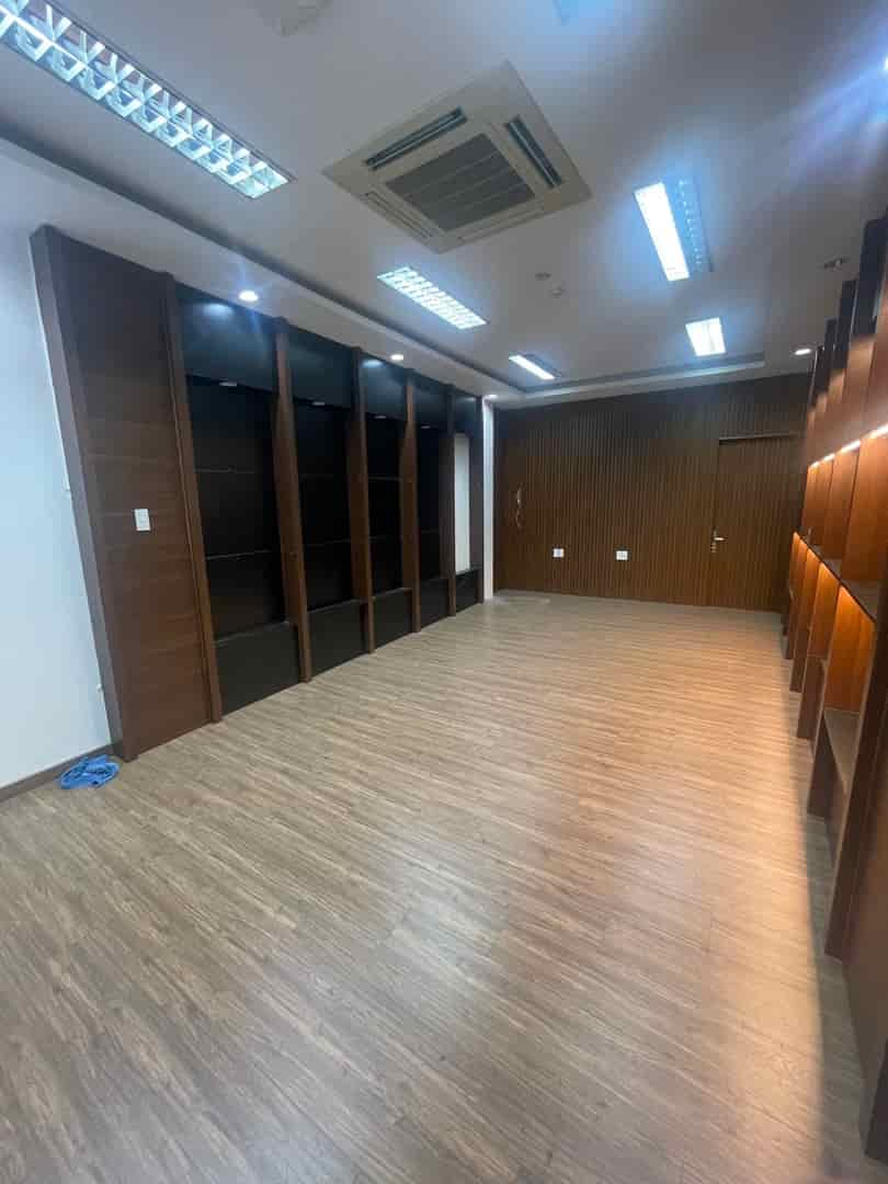 MT Nguyễn Chí Thanh, P.9, Q.5, 4,3x24m, CN:100m2, 6 tầng HĐT: 100tr, gía: 30 tỷ