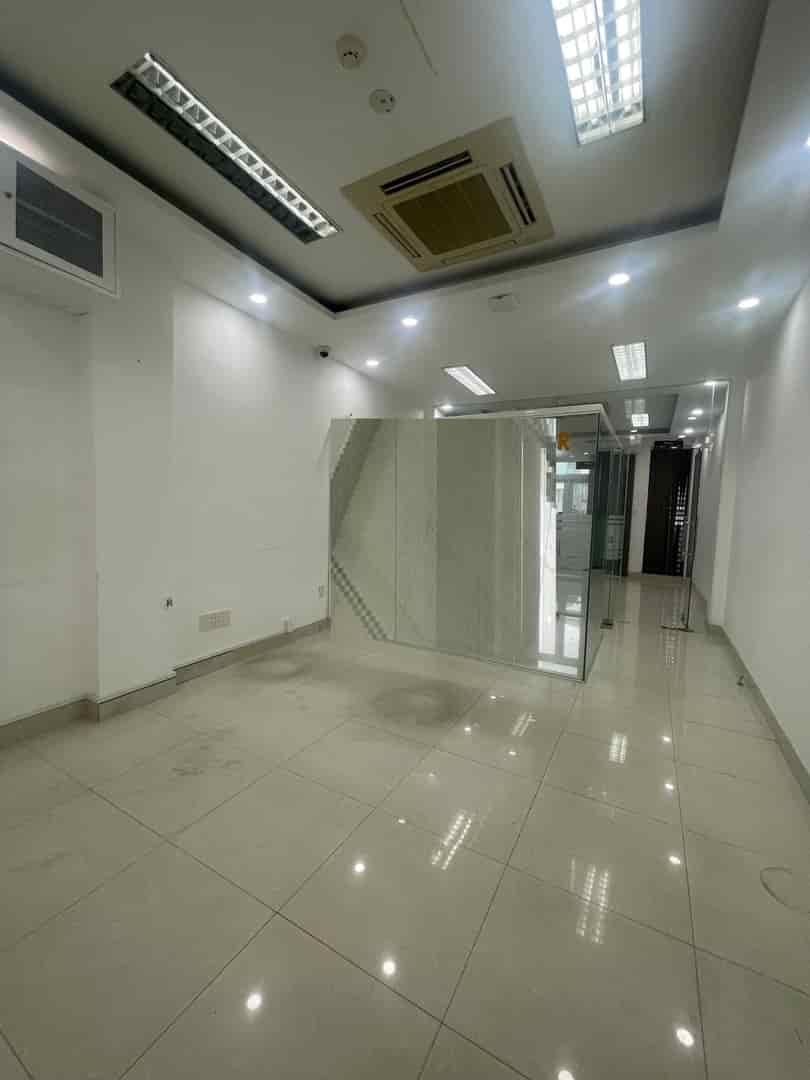 MT Nguyễn Chí Thanh, P.9, Q.5, 4,3x24m, CN:100m2, 6 tầng HĐT: 100tr, gía: 30 tỷ