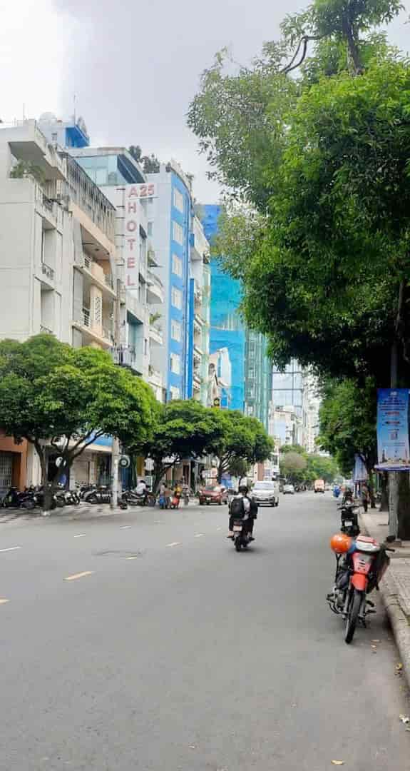 Bán nhà MT Lê Lai, P.Bến Thành, Q.1, DT 11,5x20m, CN 210m2, CT hầm, 10 tầng, tiện xây khách sạn