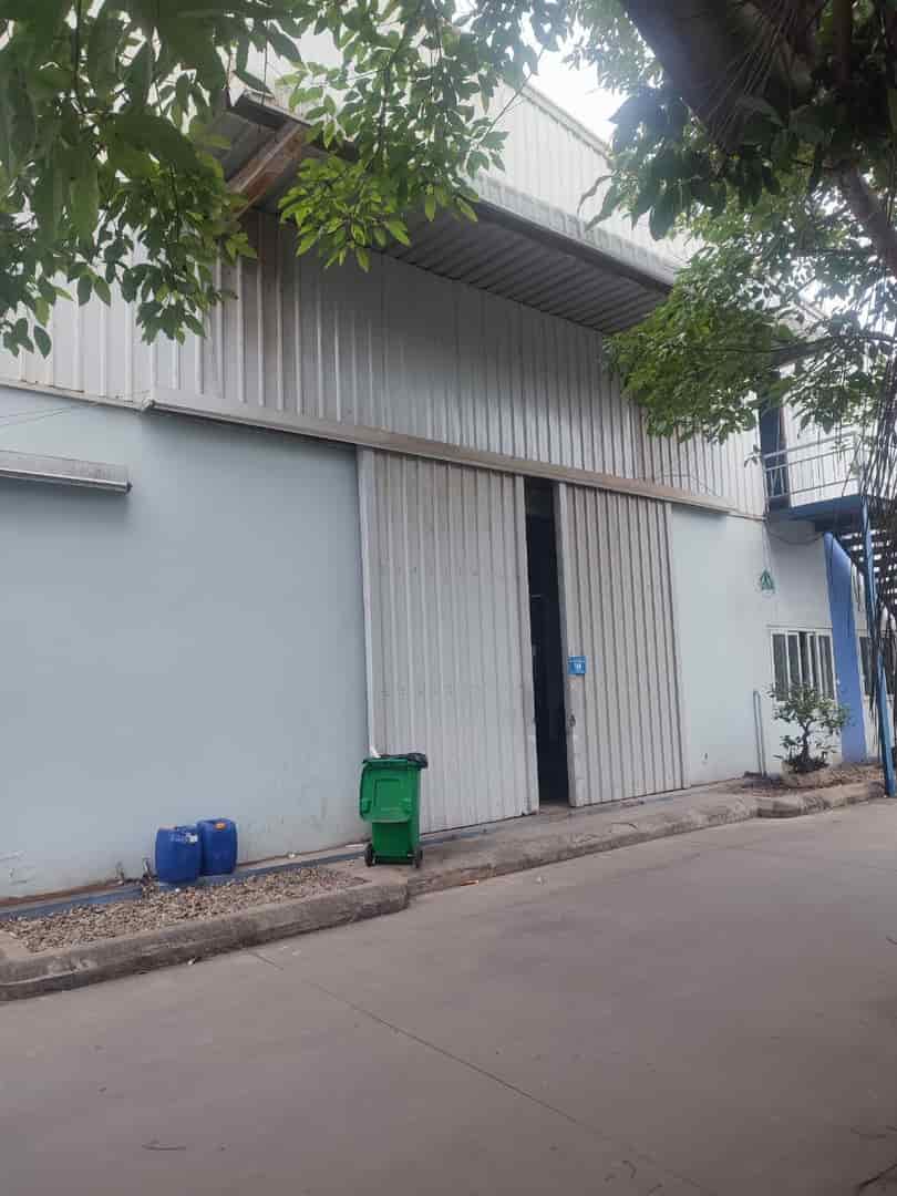 Cho thuê kho xưởng giá rẻ đường to khuôn viên rộng Yên Nghĩa, Hà Đông