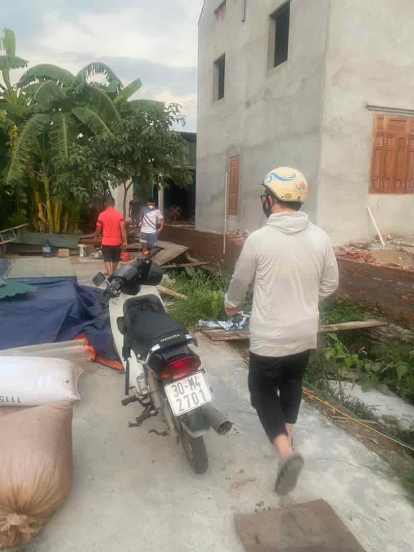 Chủ nhà cần bán lô đất tại thôn An Phú Thị Trấn Chúc Sơn, dt 128 m sổ vuông vắn, đường ô tô thoải mãi cách