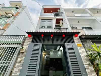 Cần tiền bán căn nhà  đường Nguyễn Duy Cung, phường 12, quận Gò Vấp, giá 2 tỷ 840