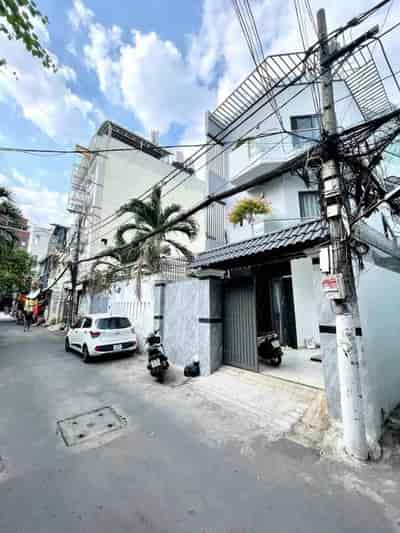 Nhà mới căn góc đường Huỳnh Mẫn Đạt, quận 5, giá 2 tỷ 420 triệu, cho thuê 27 triệu