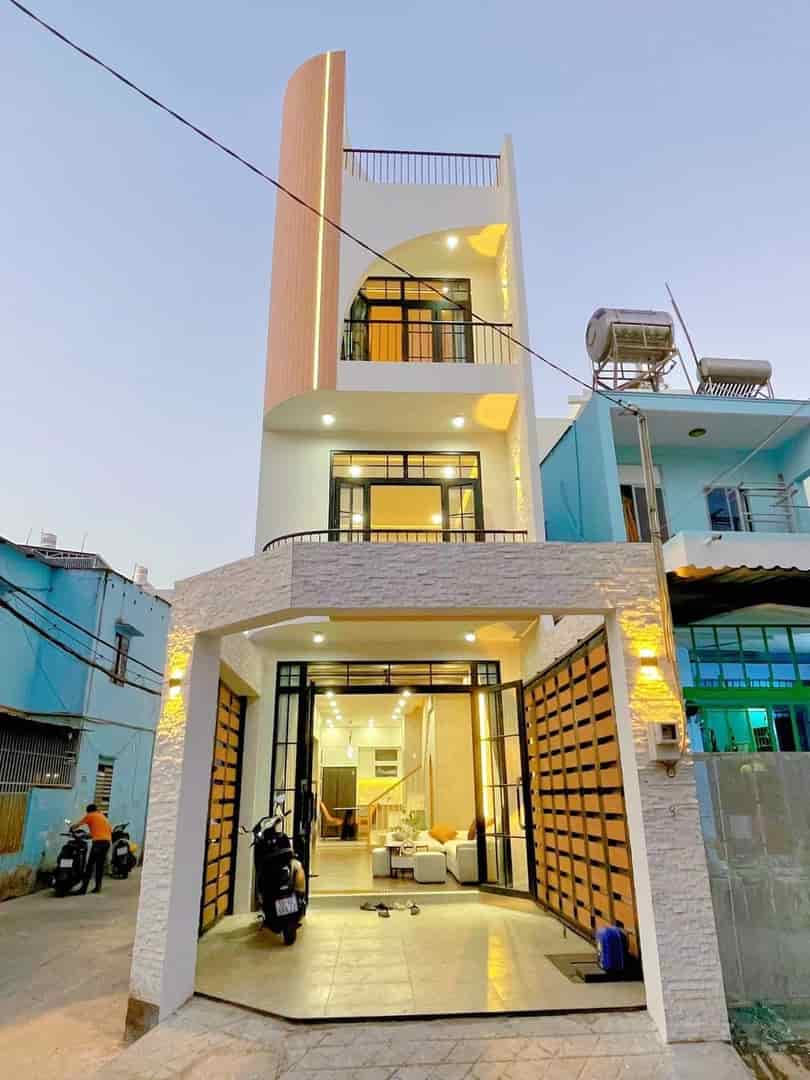 Cần tiền bán căn nhà 60m2, 3tỷ280 (TL) đường Phan Huy Ích, P.12, Quận Gò Vấp