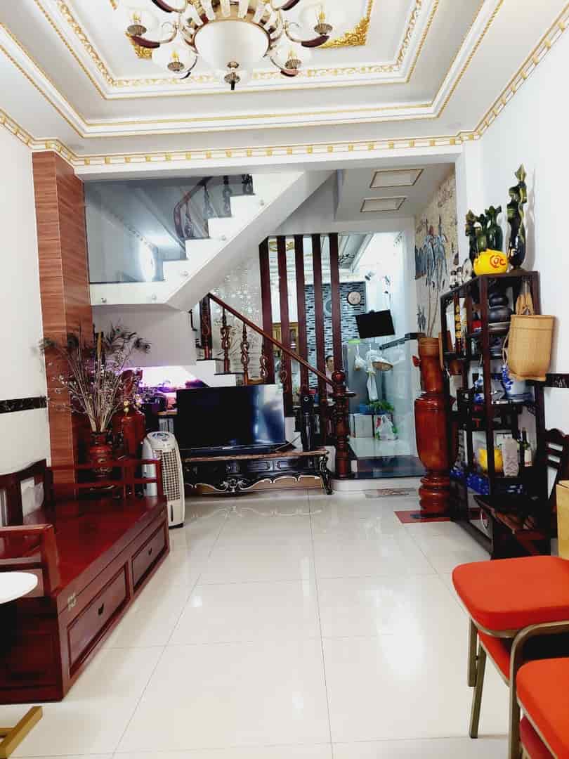 Bán nhà mặt tiền 4x18m, trệt 3 lầu tặng nội thất vừa ở vừa kinh doanh cạnh KDC Vĩnh Lộc Bình Tân.