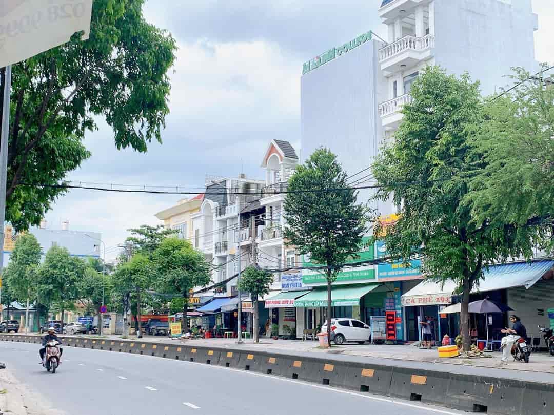 Bán nhà mặt tiền Lê Thị Riêng, gần UBND quận 12, DT 5.1x16m, 5 tầng 5PN, giá 11.8 tỷ