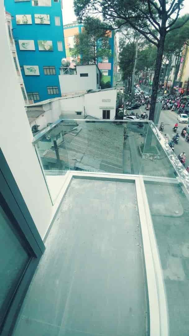 Bán nhà 2 mặt tiền Ba Tháng Hai, Lê Hồng Phong, DT 5.5x19m, 5 tầng, giá giảm 43 tỷ