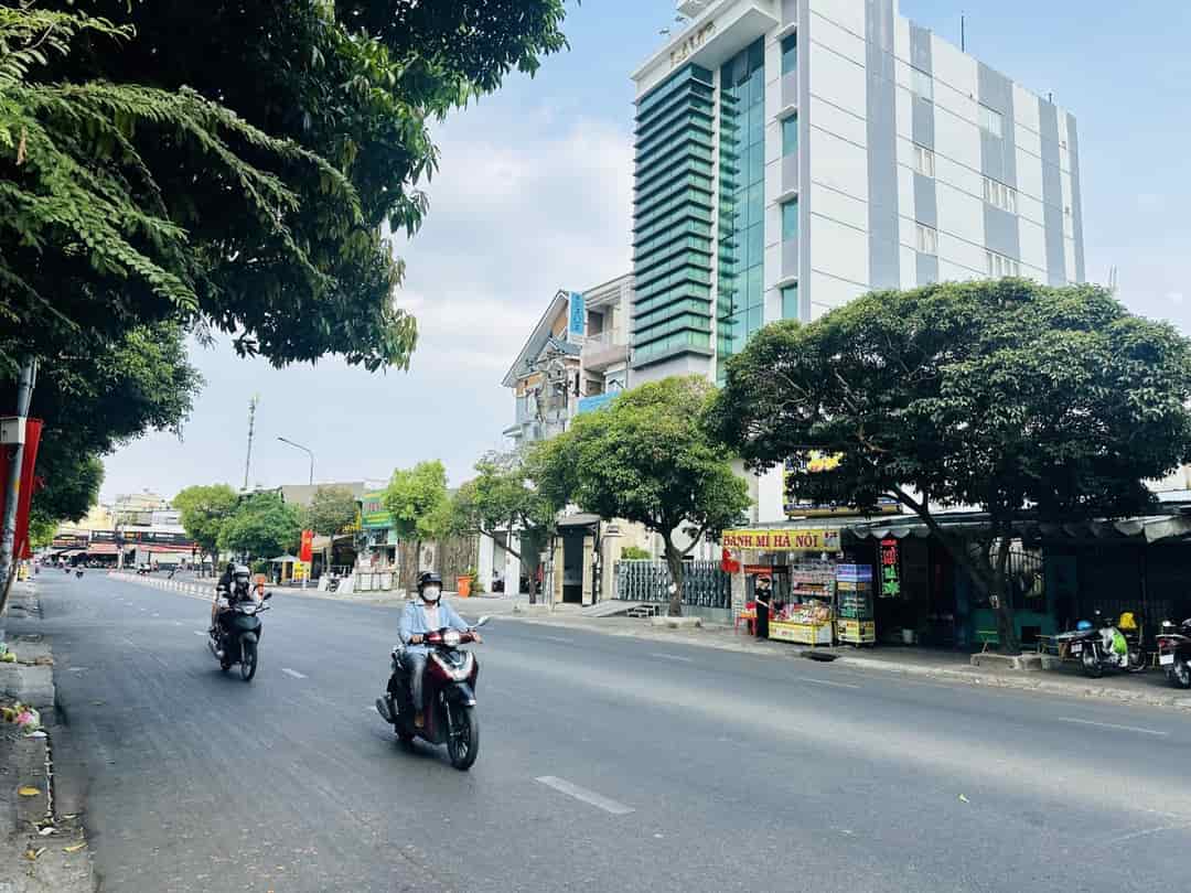 Bán nhà Cấp 4, 1 đời chủ, mặt tiền Nguyễn Sơn, UBND Tân Phú, 6.5x33m, giá 43 tỷ.