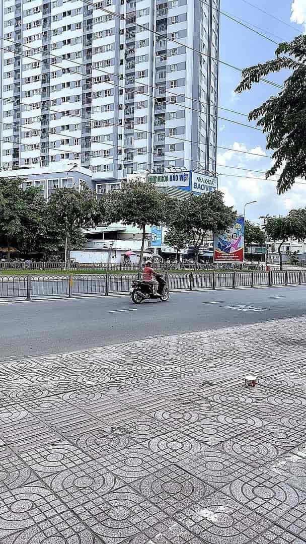 Bán nhà 2 mặt tiền Kinh Dương Vương, UBND Bình Tân, 20x55m, cho thuê 200tr, 120 tỷ.