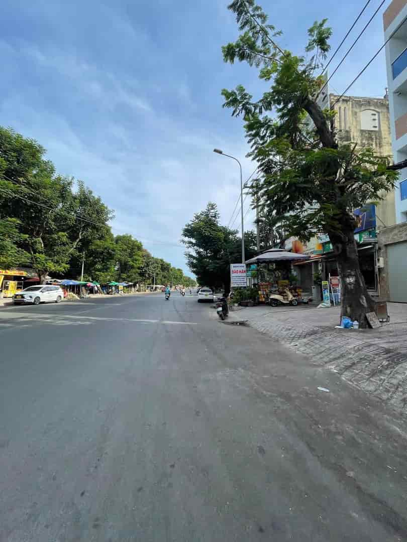 Mặt tiền kinh doanh 30m , sát kdc Bình Lợi phường 13 quận Bình Thạnh cần bán