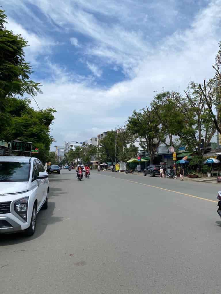 Nhà bán đường 30m, mặt tiền kinh doanh sát KDC Bình Lợi, Phường 13, Quận Bình Thạnh