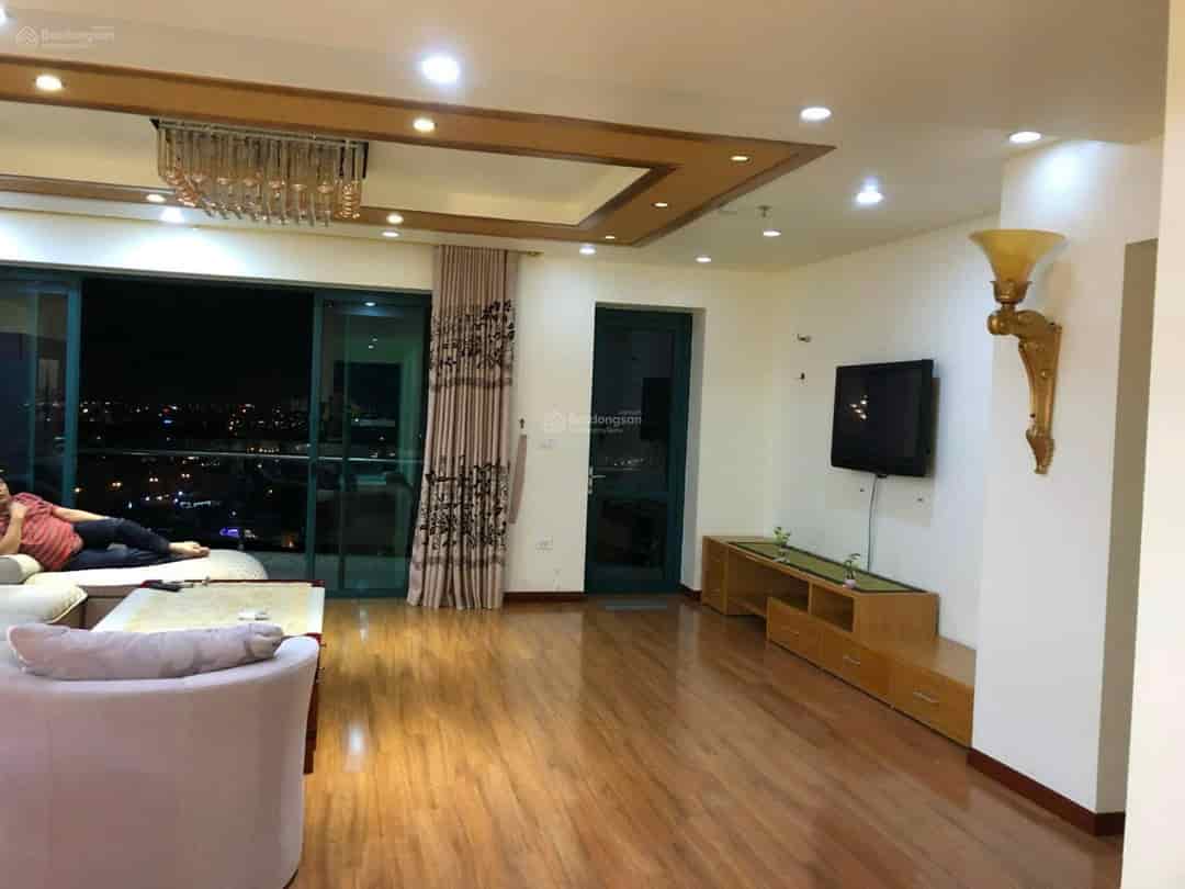 chính chủ cho thuê căn hộ 175m2 td plaza đường Lê Hồng Phong, Hải Phòng