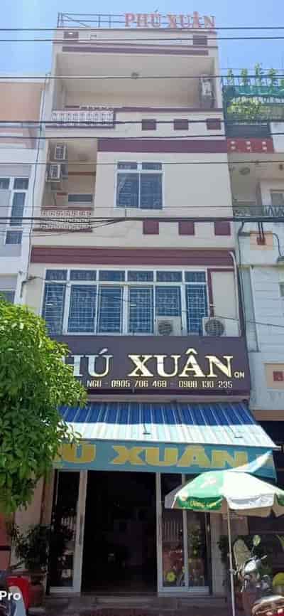 Chính chủ bán gấp nhà 4 mê vị trí mặt tiền đẹp tại Hải Cảng, TP Quy Nhơn