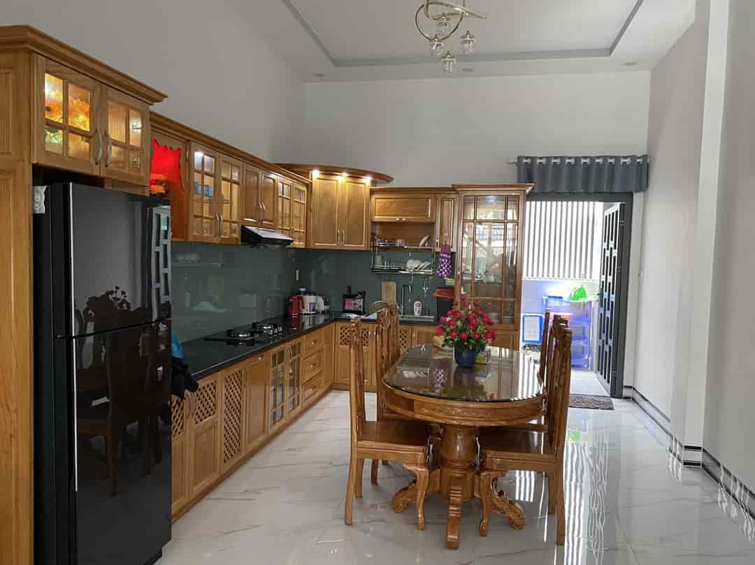 Chính chủ cần bán căn nhà 1 trệt 2 lầu tại hẻm 113 đường Trần Văn Khéo vào 60m