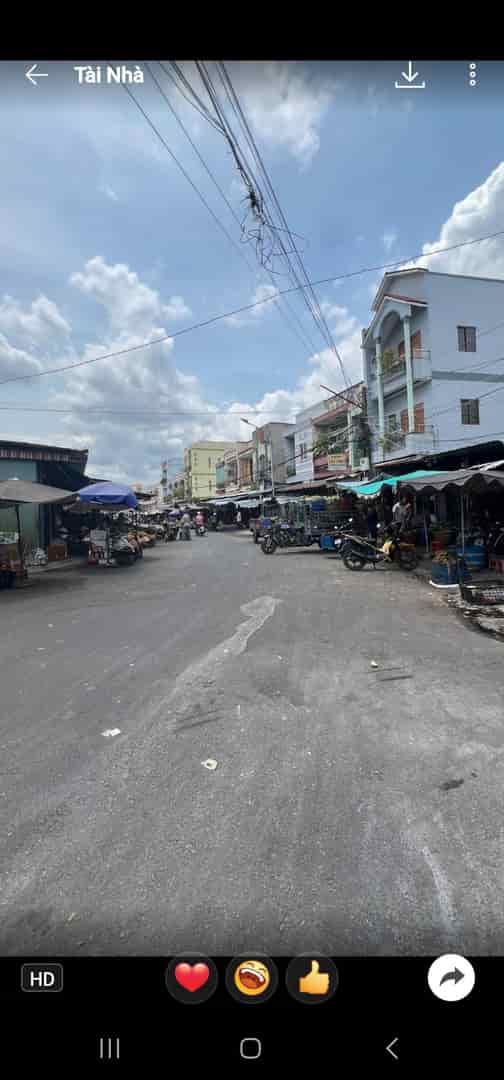 Chính chủ bán nhà 1 trệt 1 lầu mặt tiền đường Nguyễn Tri Phương, TP. Mỹ Tho, Tiền Giang