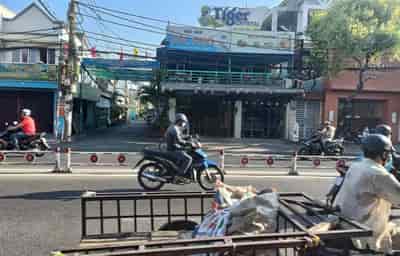 Bán nhà hẻm 206 Lê Văn Quới quận Bình Tân gần ngã tư 4 xã shr hoàn công không quy hoạch