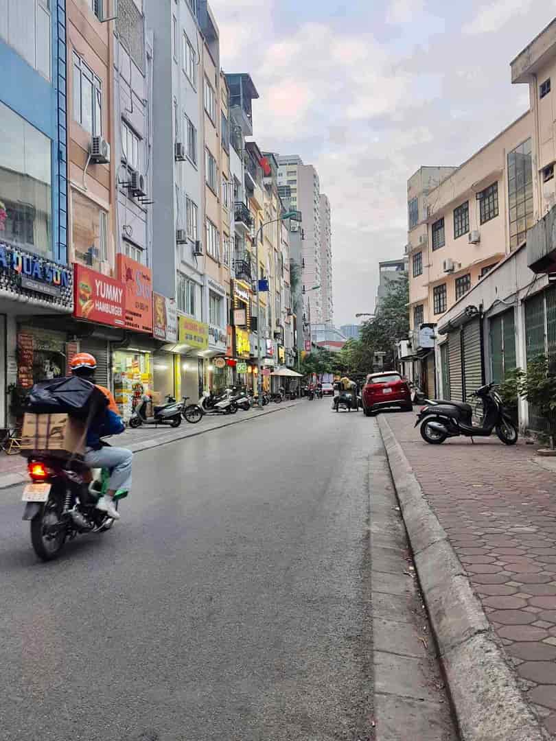 Mặt phố Nguyễn Văn Tuyết 40m2, 5T, MT 4.35m kinh doanh sầm uất gần Sà Bì Chưởng