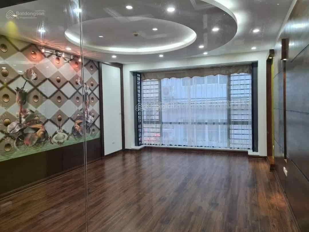 Bán nhà Phố Thái Hà hơn 12 tỷ 55m2, 5T thang máy, MT 5.3m, nhà 2 mặt ngõ gara ô tô