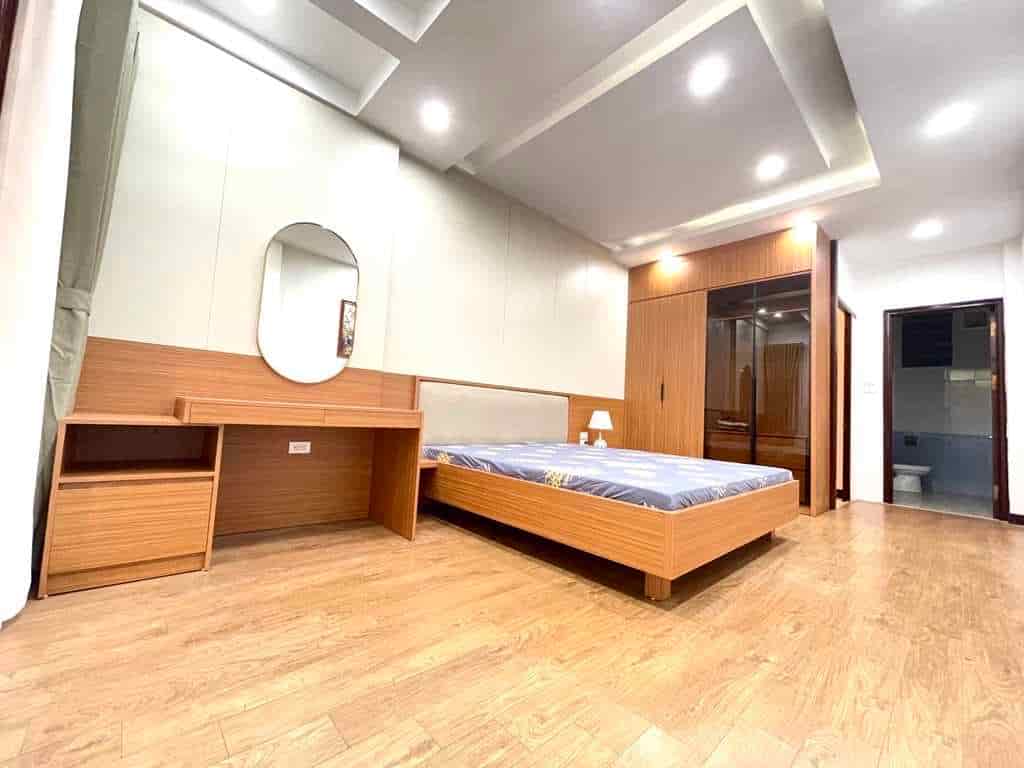 Phố Lý Nam Đế hơn 13 tỷ 45m2 ô tô đỗ cổng 5 ngủ cho thuê 20tr/tháng hộ khẩu Hoàn Kiếm