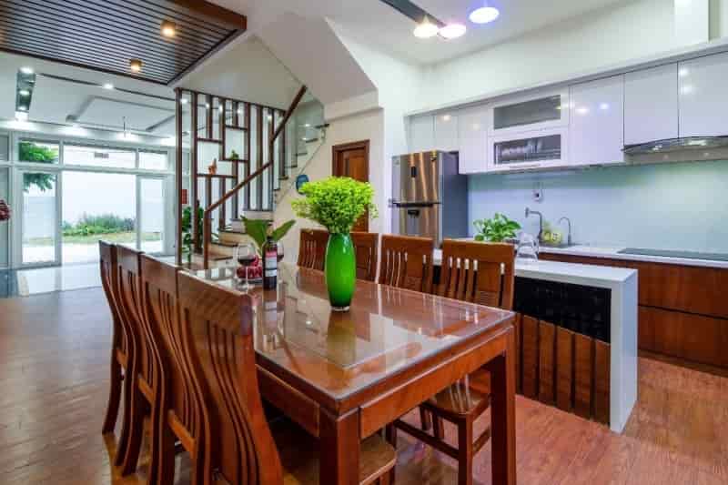 Mặt tiền An Thượng cách biển 100m, 70m2, ngang 5m, 4 tầng, 9.x tỷ