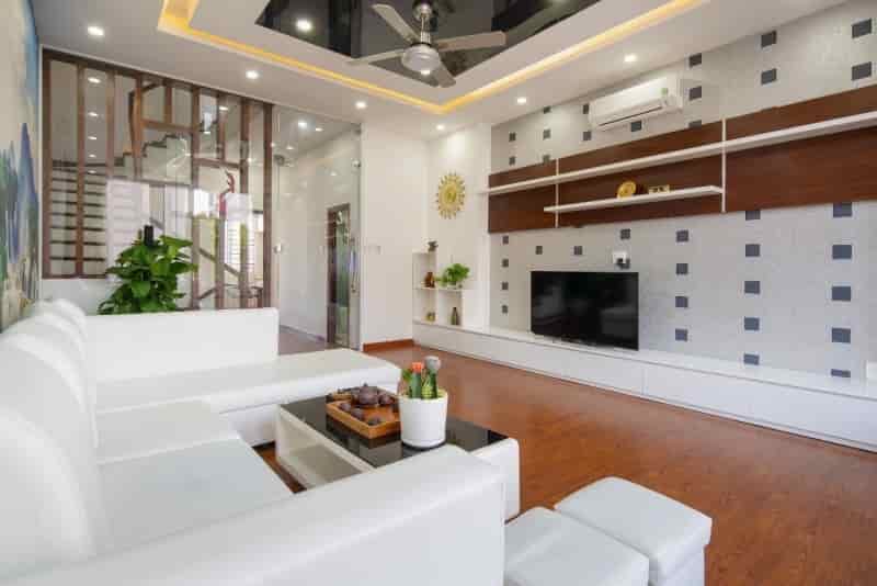 Mặt tiền An Thượng cách biển 100m, 70m2, ngang 5m, 4 tầng, 9.x tỷ