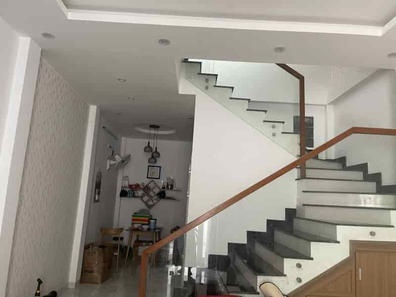 Nhà kiệt 3m Phan Huy Ôn Núi Thành, 41m2, 3 tầng đẹp, 2.x tỷ