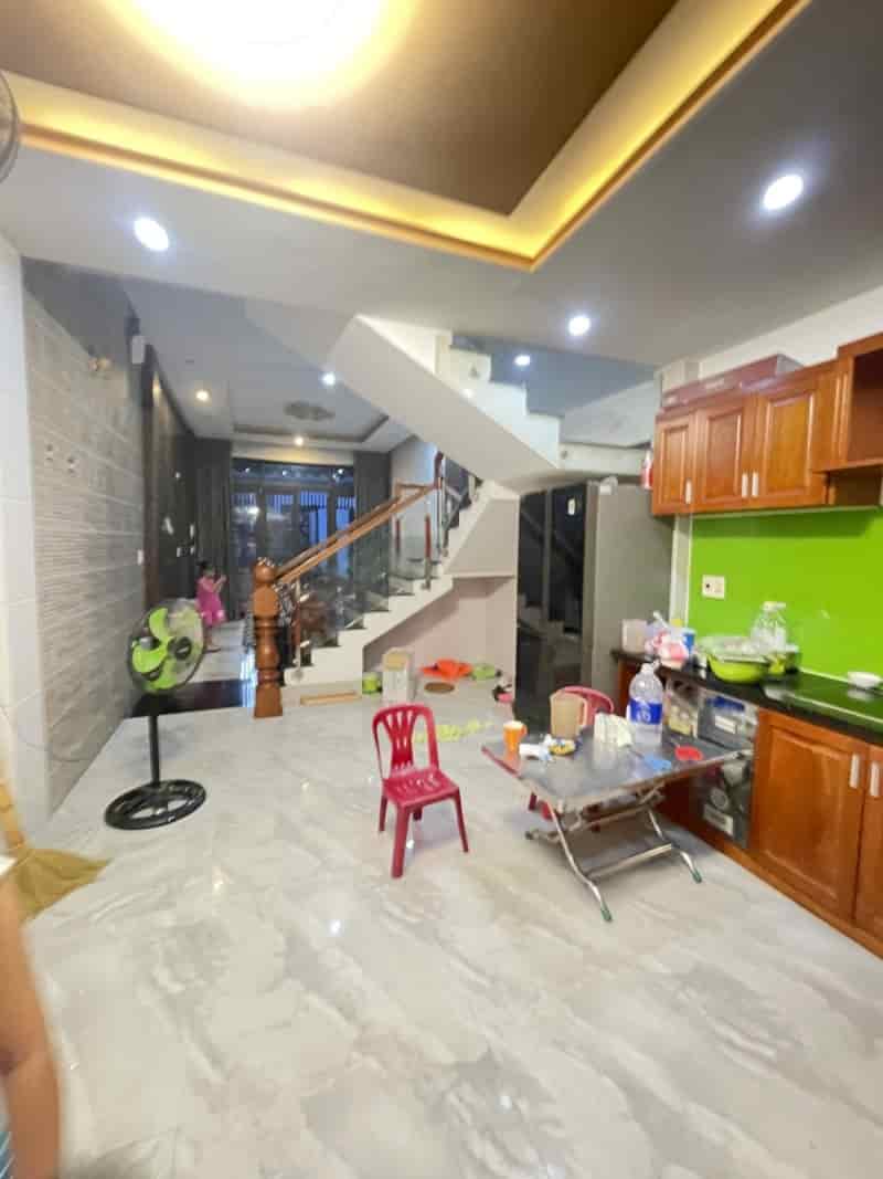 Nhà gần biển Phạm Văn Đồng, 76m2, 3 tầng như mới, 3.3 tỷ