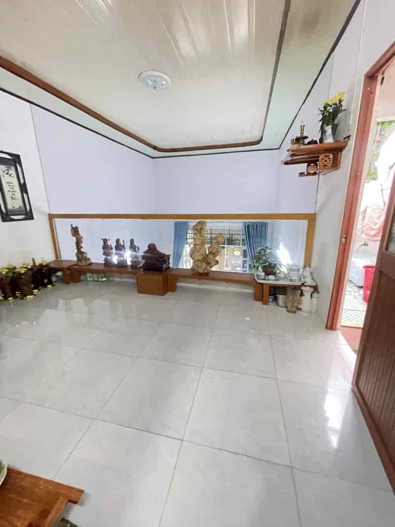 Nhà kiệt ô tô đậu cửa Trương Định, 65m2, rộng thoáng, hơn 3 tỷ