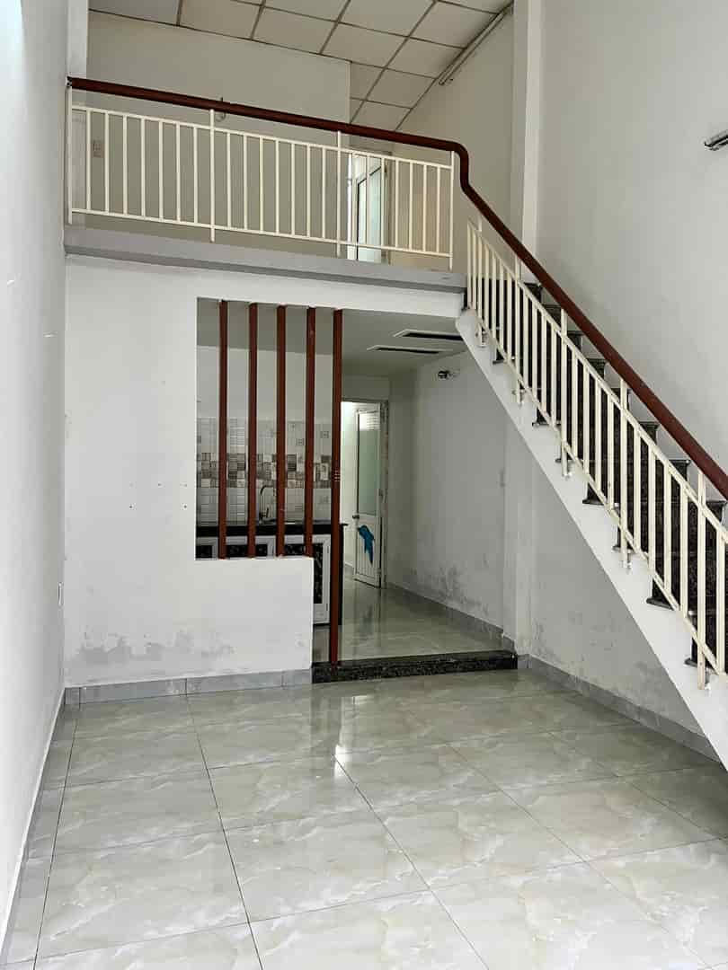 Nhà thẳng 50m ra MT Điện Biên Phủ, kiệt thông, 40m2, gác đúc, 1.95 tỷ