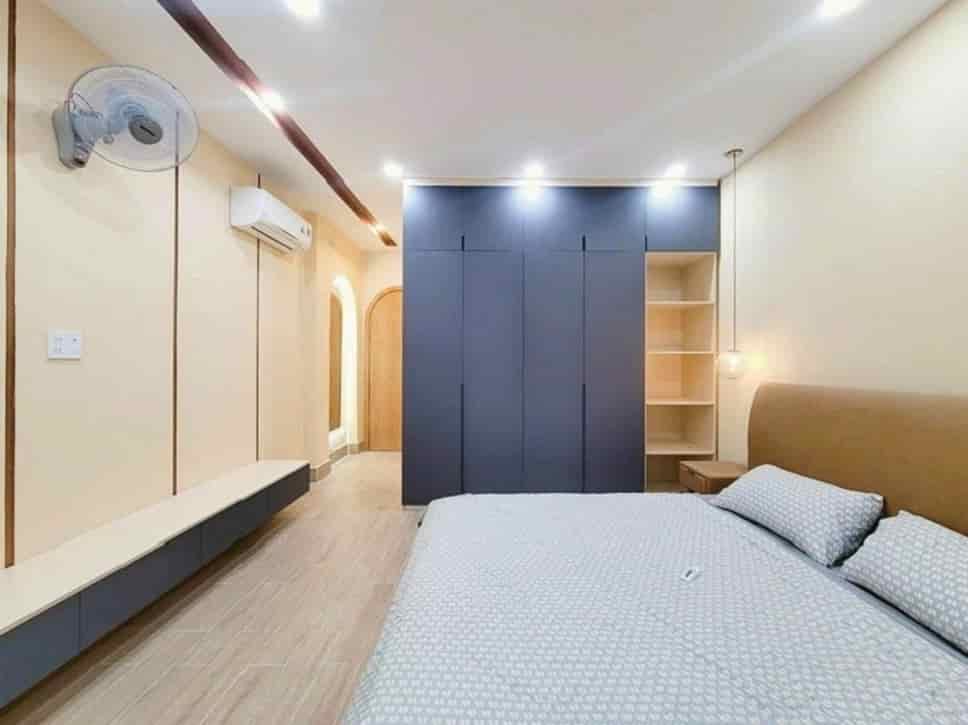 Chủ nhà nuôi tôm thất bán nhà đường Hoa Lan, P.7, Q.Phú Nhuận, 1T2L, 3PN, 4WC, 54m2, 2tỷ260 SHR chính chủ