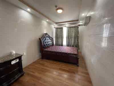Cho thuê căn hộ Kingston Residence Novaland 3 phòng ngủ dt 124m2 full tiện nghi y hình 30tr, nhận nhà ngay