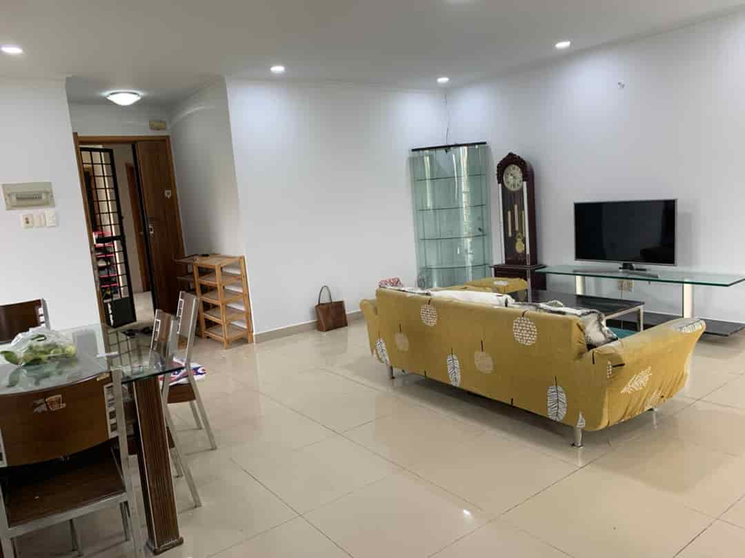 Cho thuê căn hộ Nguyễn Văn Đậu, 3 phòng ngủ, 2WC full đồ nội thất chỉ 17 triệu, vào ở ngay