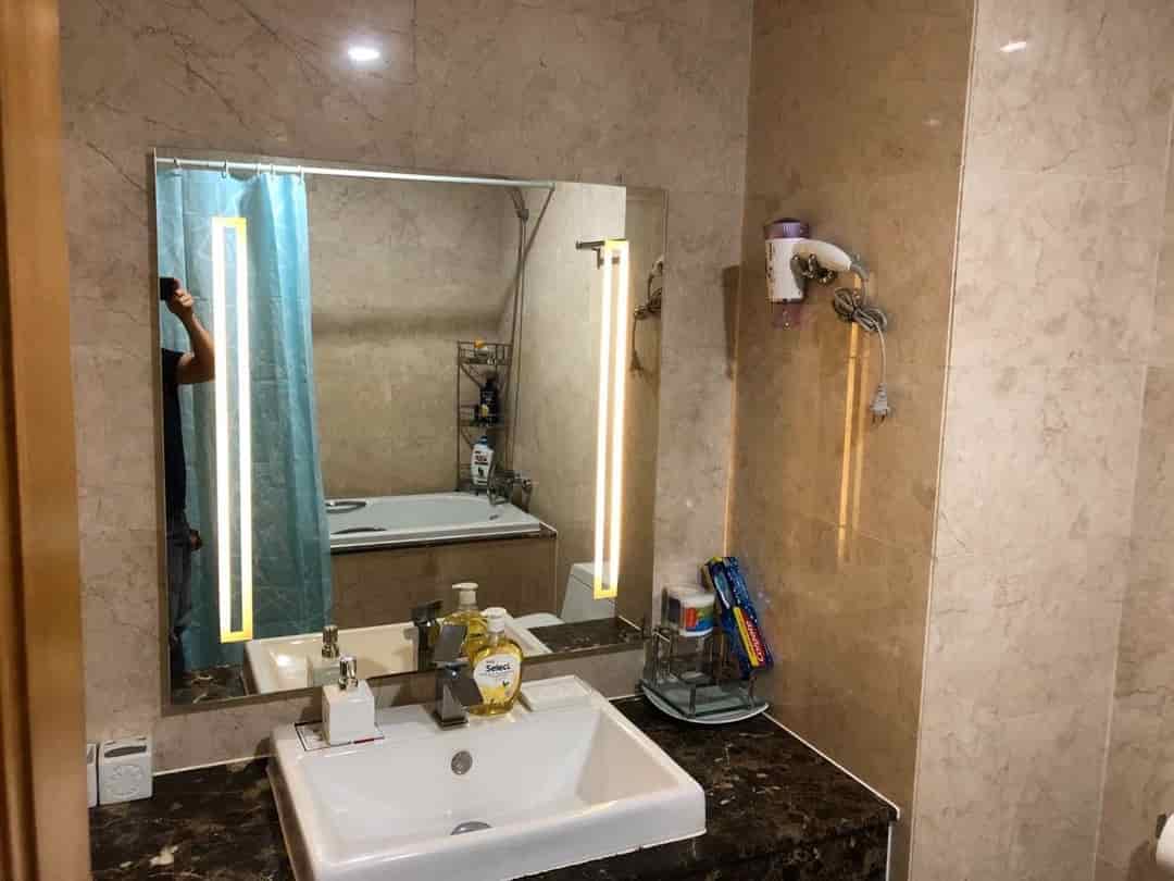 Thuê căn hộ Saigon Pavillon 2PN, 2WC full nội thất 23tr, nhận nhà ở ngay