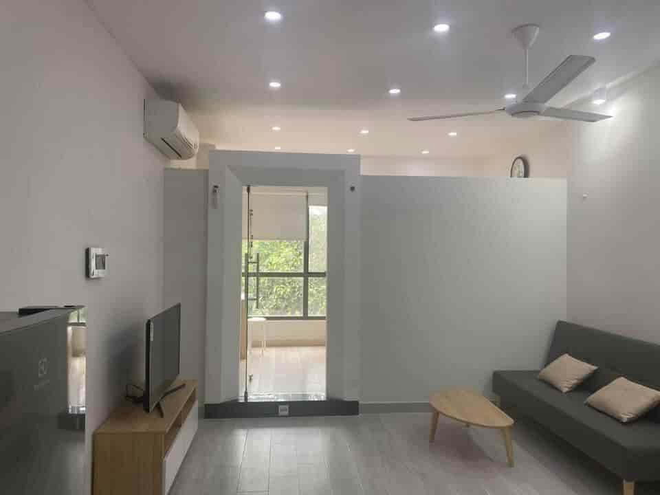 Cho thuê căn hộ studio Garden Gate full nội thất y hình 12tr, nhận nhà ngay