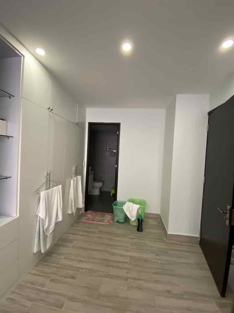 Cho thuê căn hộ Kingston Residence 2 phòng ngủ, 2WC đầy đủ nội thất 18tr