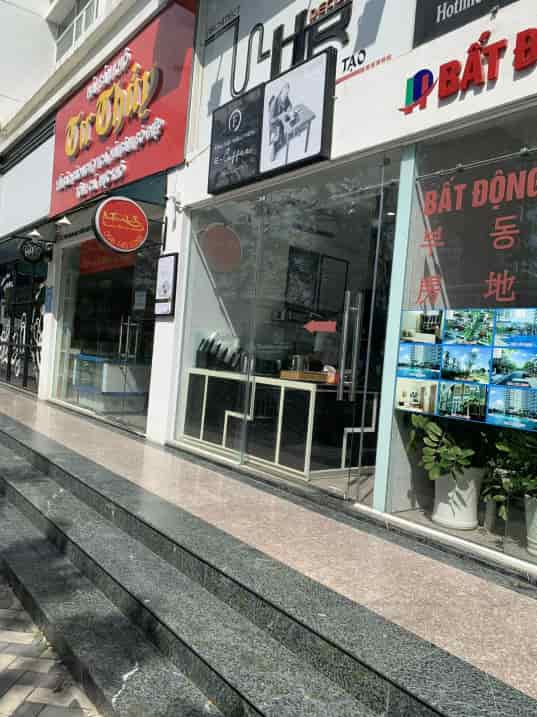 Cần bán hoặc cho thuê shophouse tại Phú Hoàng Anh Q7