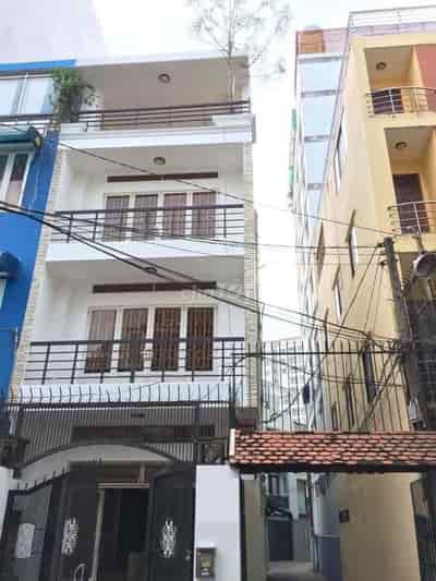 Nhà 4 tầng, góc 2 MTKD đường Đồng Nai, 5 phòng ngủ