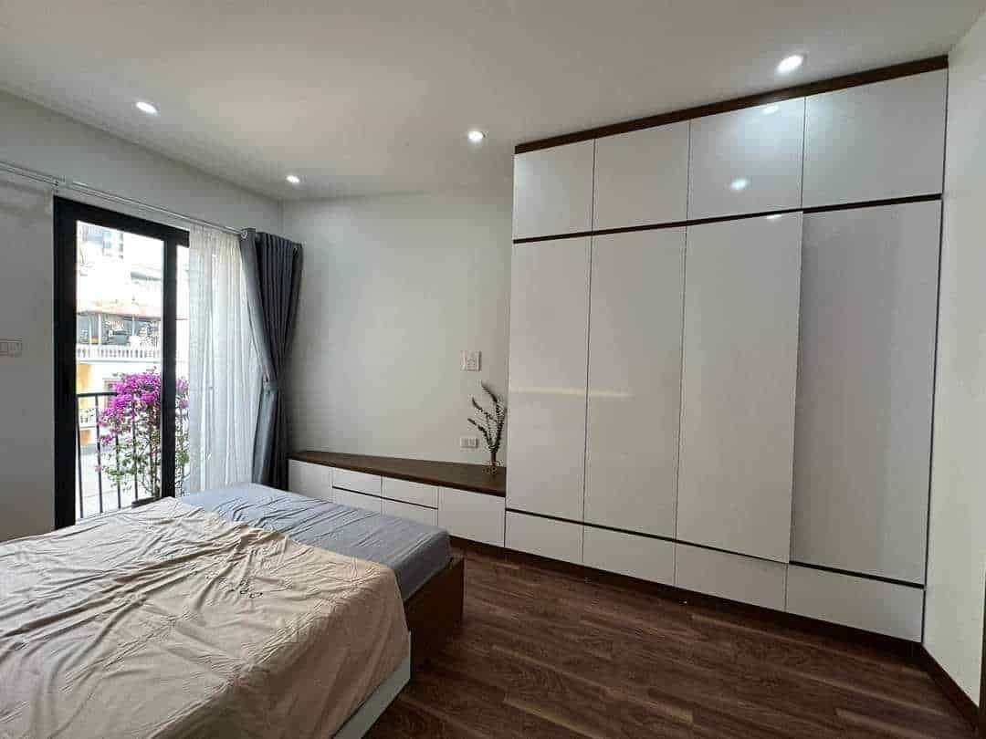 Bán nhà ngõ 125 Thụy Khuê, Tây Hồ, 40m2, xây 6 tầng, 70m ra ô tô, sổ A4, 6.8 tỷ.