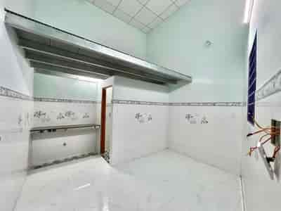 Phòng cho thuê có gác, máy lạnh gần đường Chế Lang Viên, Trường Chinh