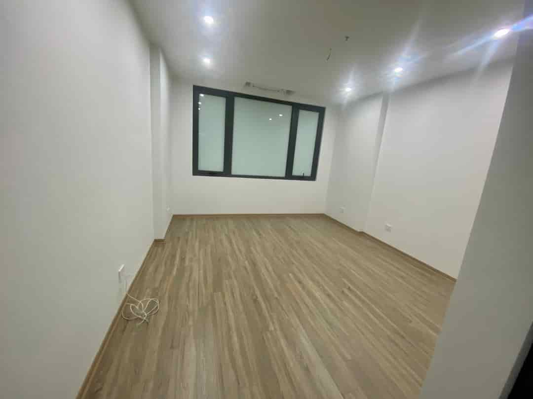 Cho thuê nhà mới chính chủ 80m2x4T, KD, VP, nhà hàng, Nguyễn Khánh Toàn, 20 tr