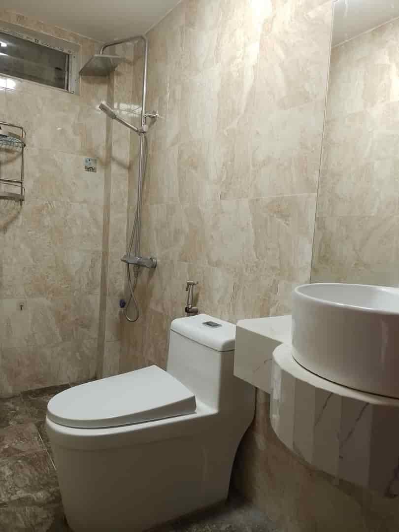 Nhà mới Chính chủ cho thuê 75m2, 4T, VP, KD, nhà hàng, Lãng Yên, 20tr